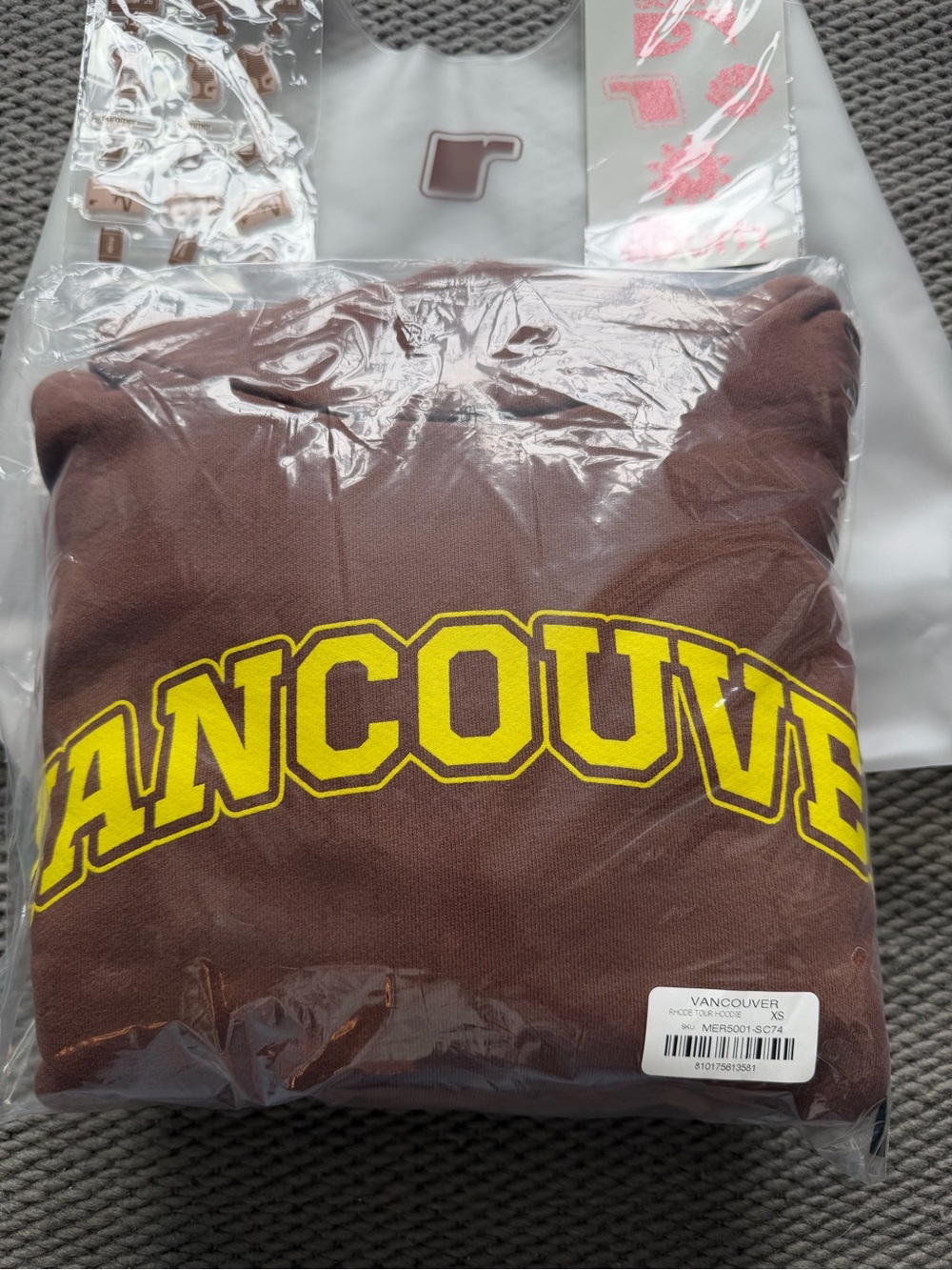 rhode Vancouver sweatshirt - Picture 2 of 3